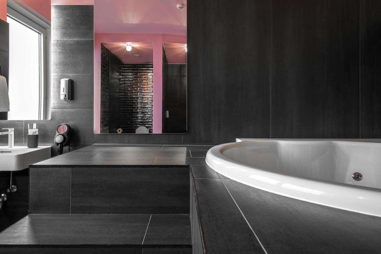 Sky Deep Jacuzzi 30 Floor Apartment Klaipėda Exterior foto